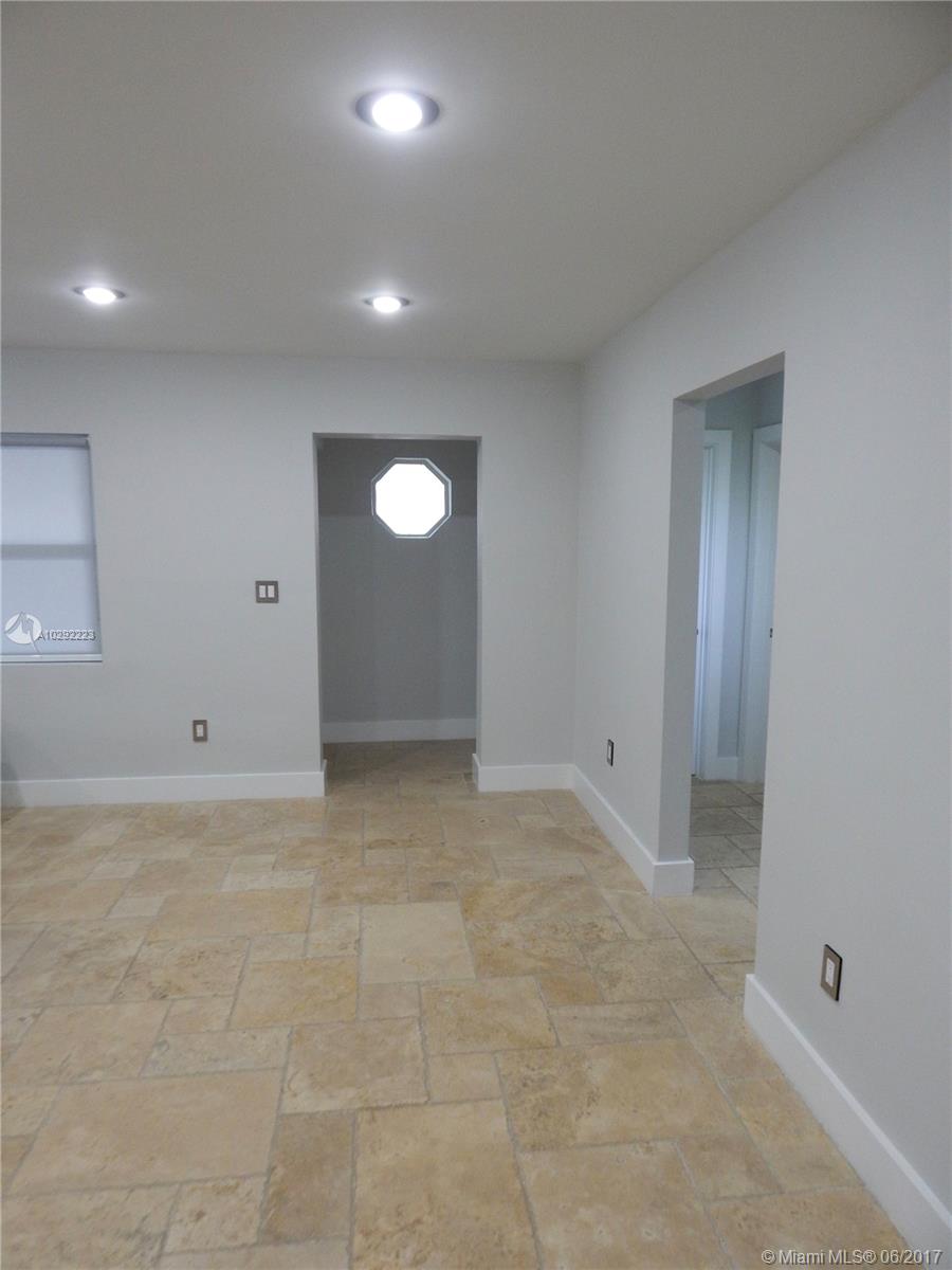 BOULEVARD HEIGHTS SEC SIX - Residential Lease