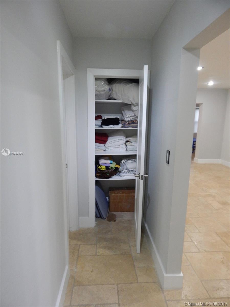 BOULEVARD HEIGHTS SEC SIX - Residential Lease