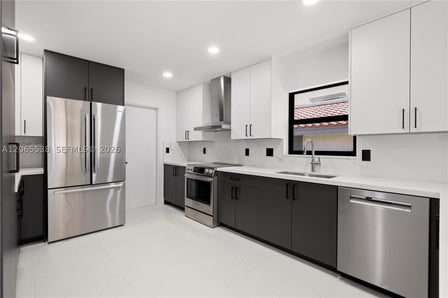 1543 SW 1ST AVE — listing photo 14