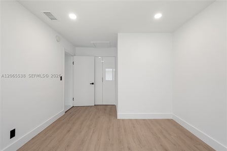 1543 SW 1ST AVE — listing photo 24