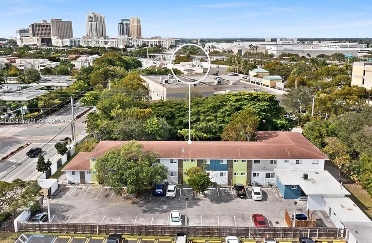 Rental Property at 6805 Sw 88th St 19, Pinecrest, Miami-Dade County, Florida - Bedrooms: 1 
Bathrooms: 1  - $2,250 MO.