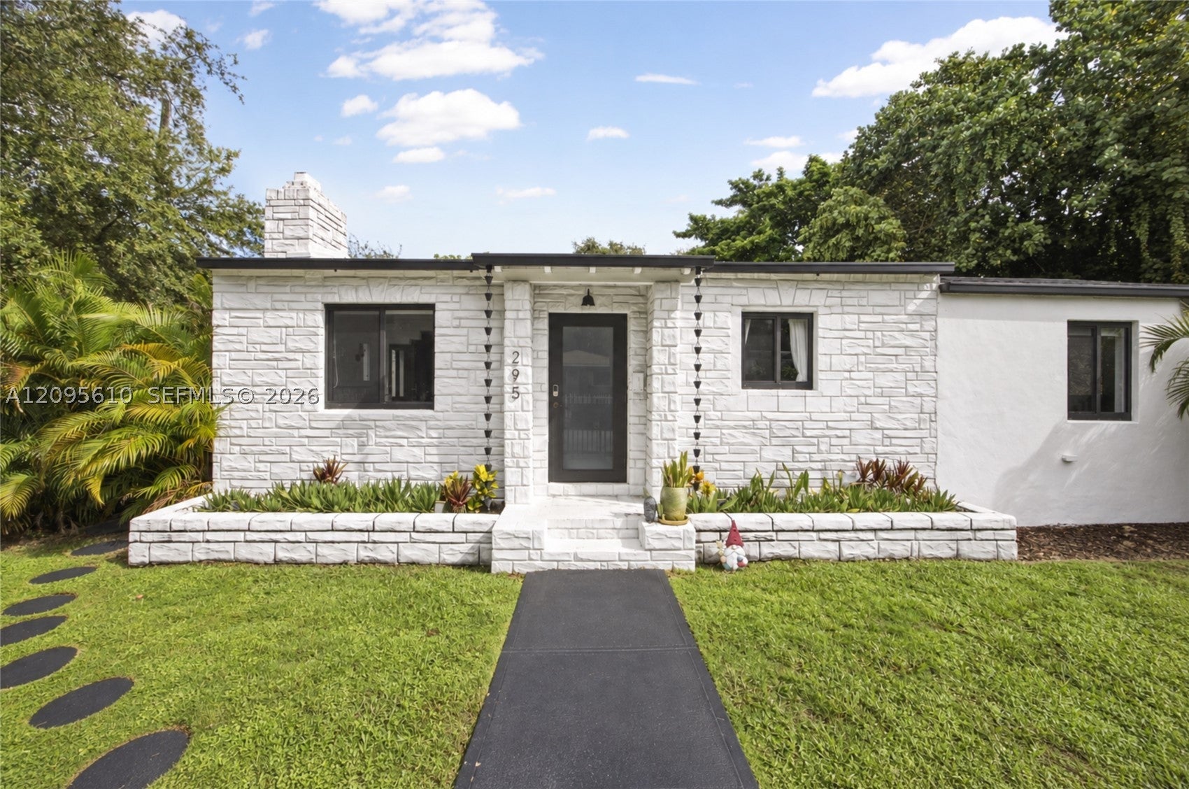 295 NW 42nd St, Miami, FL, 33127 1 295 NW 42nd St