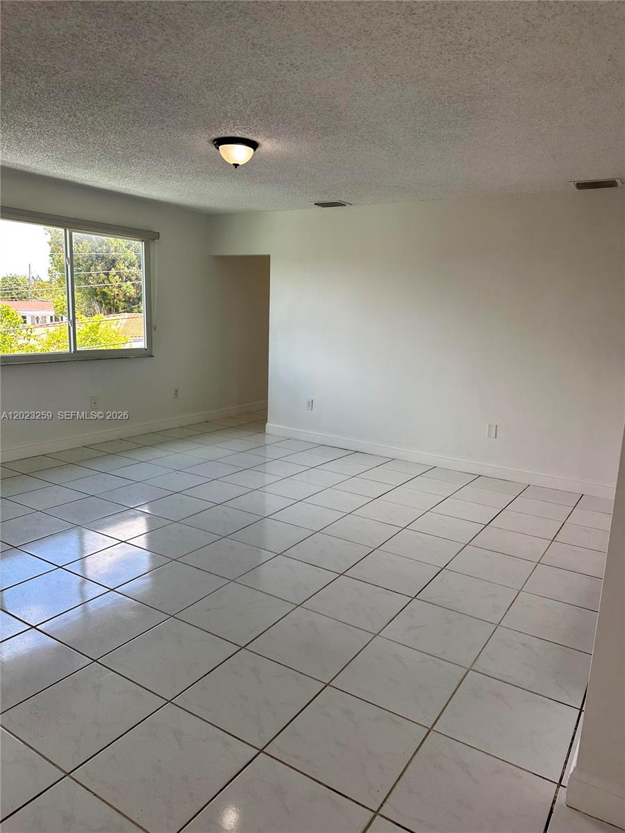 325 W 60th St 0