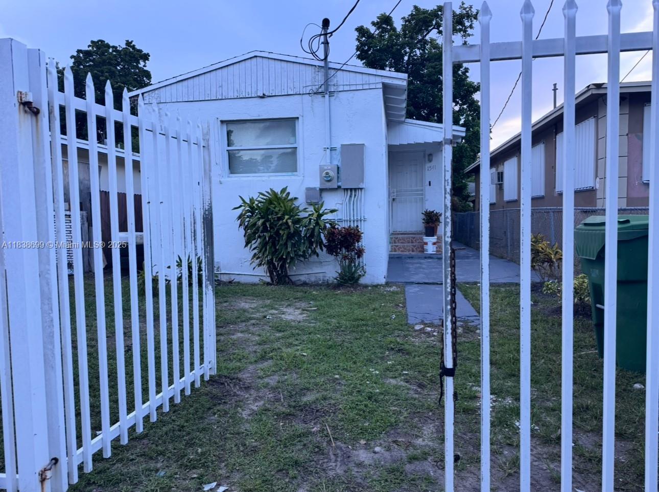 1541 NW 70th St 1541