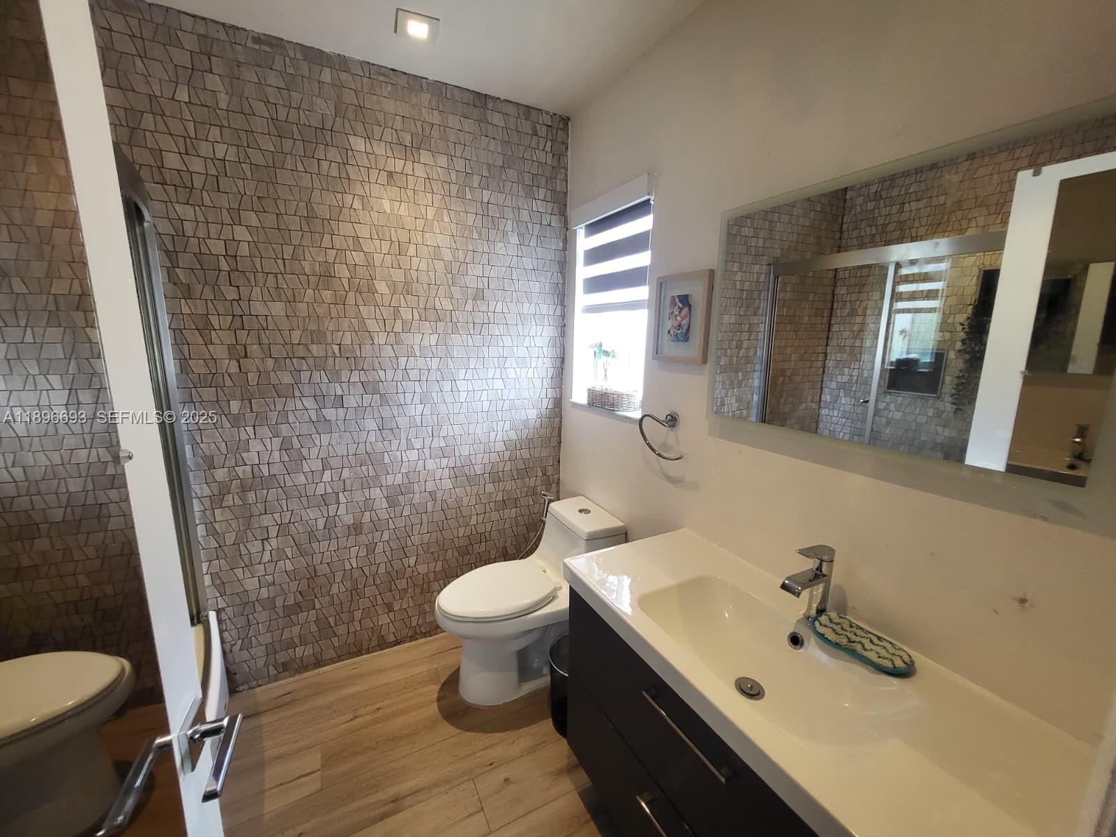 WEITZER SERENA LAKES TOWN - Residential