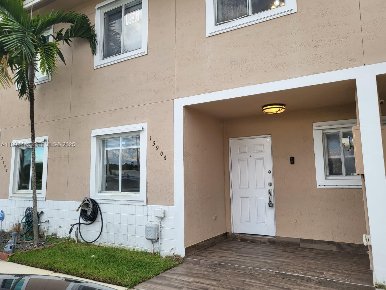 WEITZER SERENA LAKES TOWN - Residential