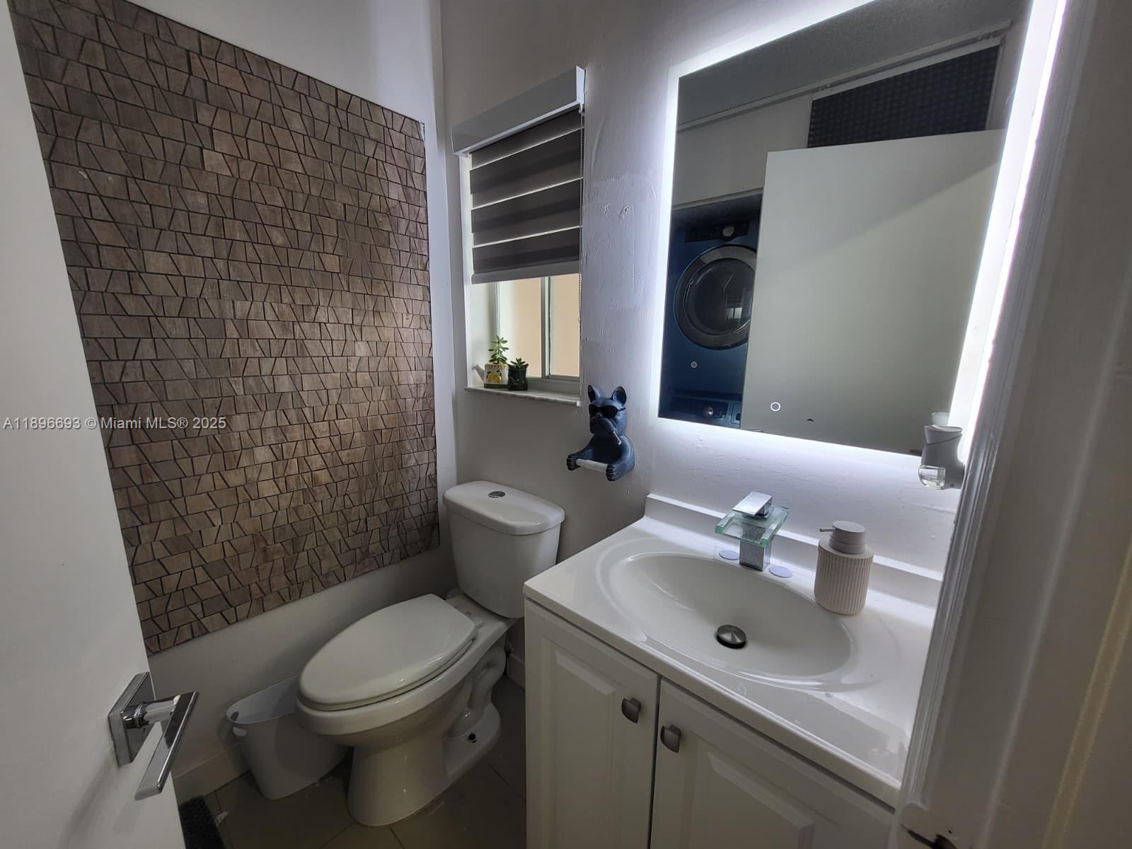 WEITZER SERENA LAKES TOWN - Residential