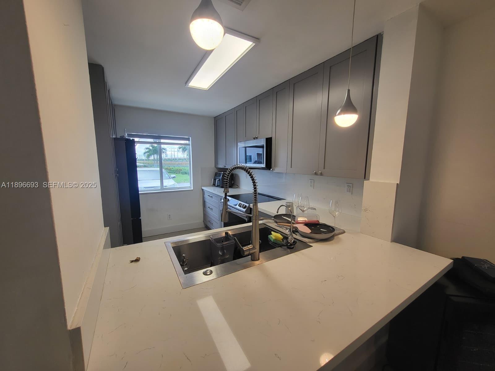 WEITZER SERENA LAKES TOWN - Residential