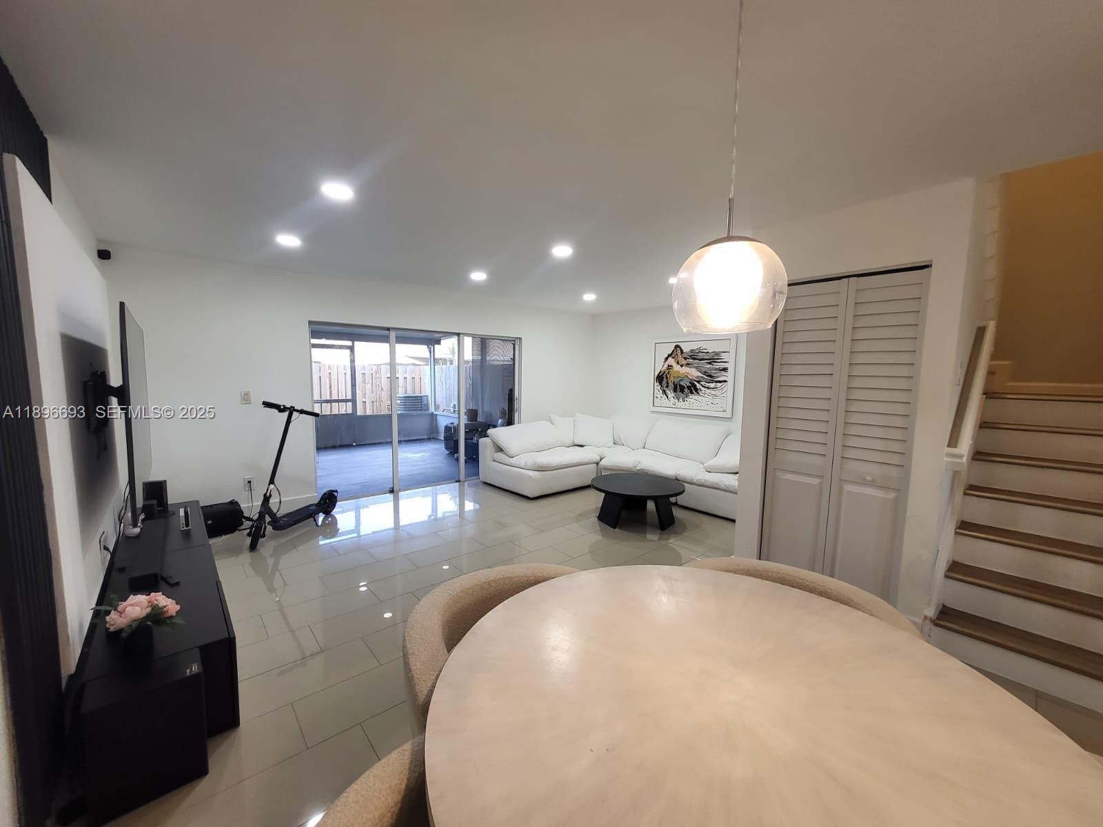 WEITZER SERENA LAKES TOWN - Residential