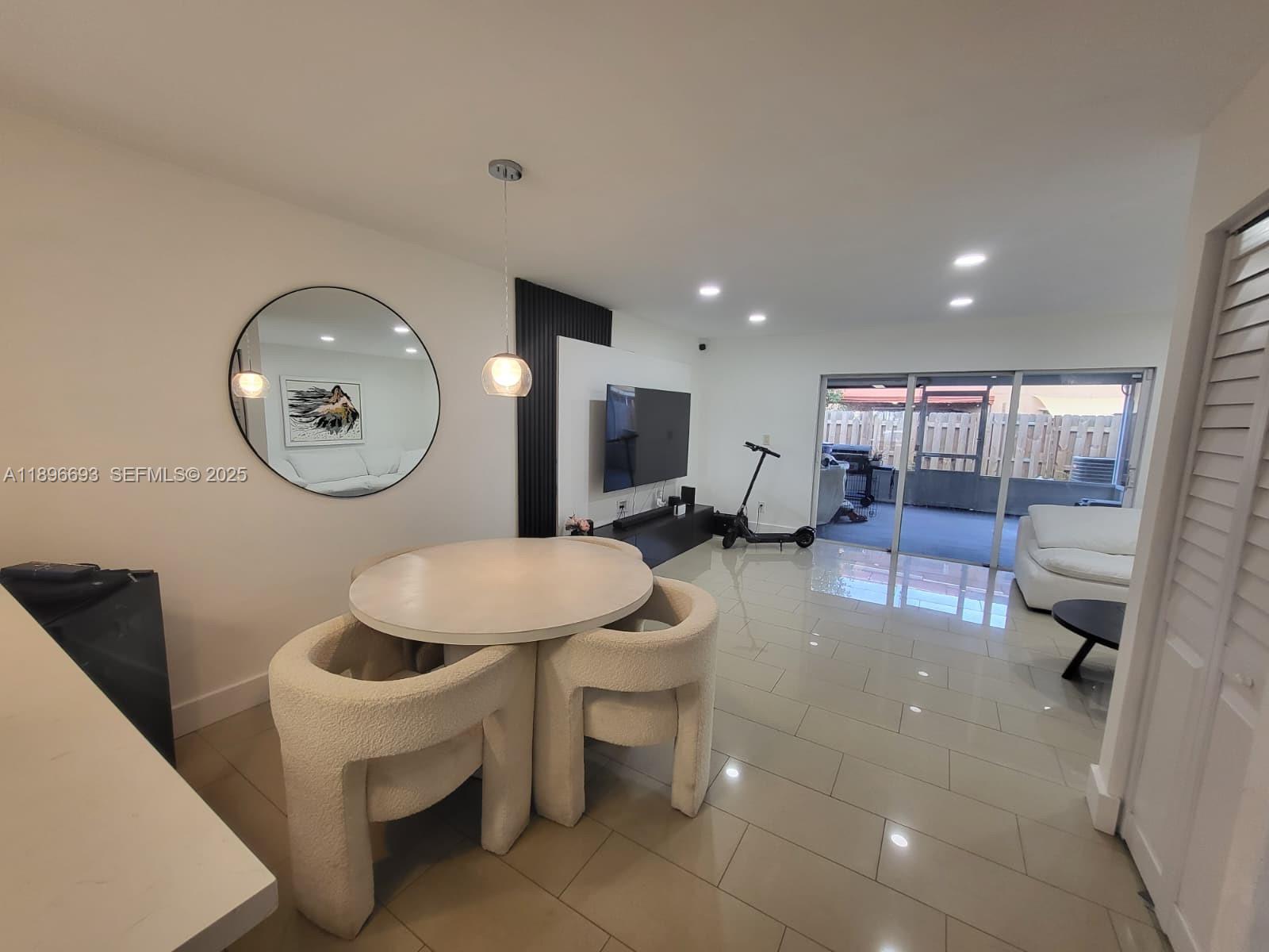 WEITZER SERENA LAKES TOWN - Residential