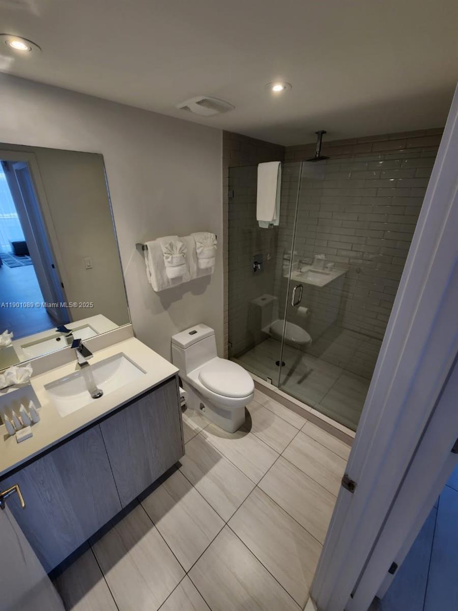 4010 SOUTH OCEAN CONDO - Residential