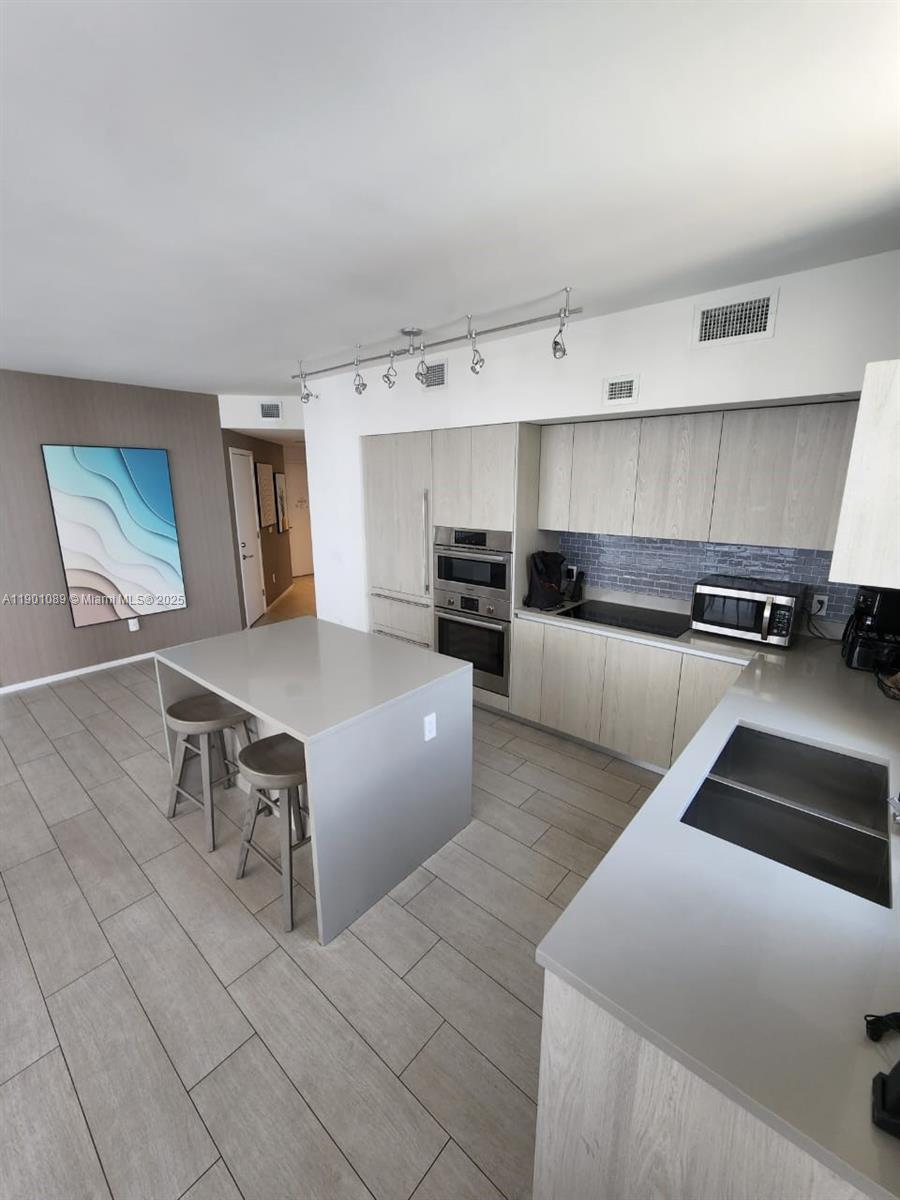 4010 SOUTH OCEAN CONDO - Residential