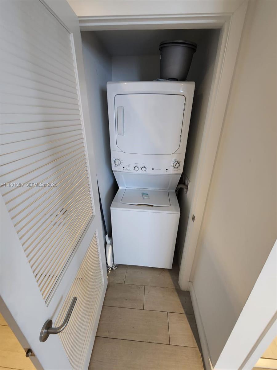 4010 SOUTH OCEAN CONDO - Residential
