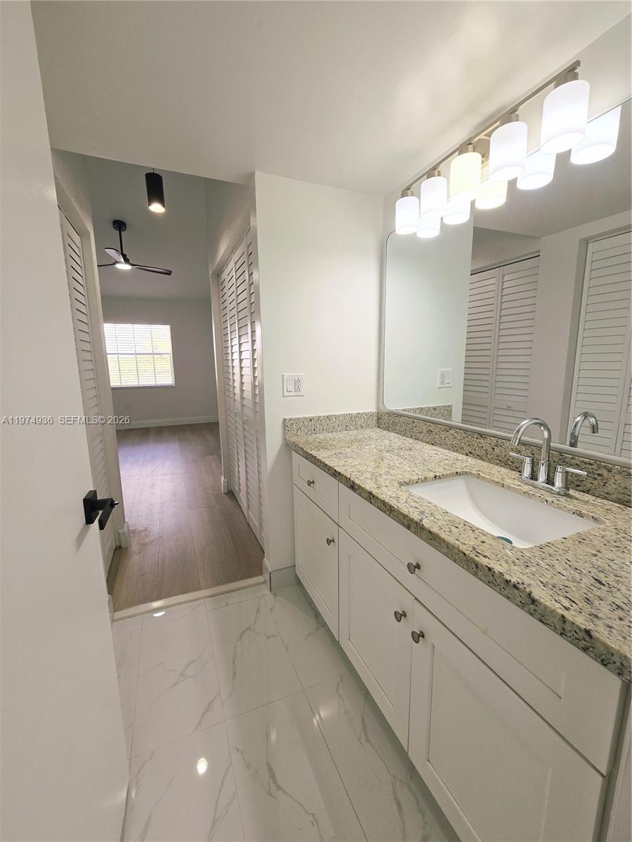 LAKEVIEW CLUB CONDO - Residential Lease