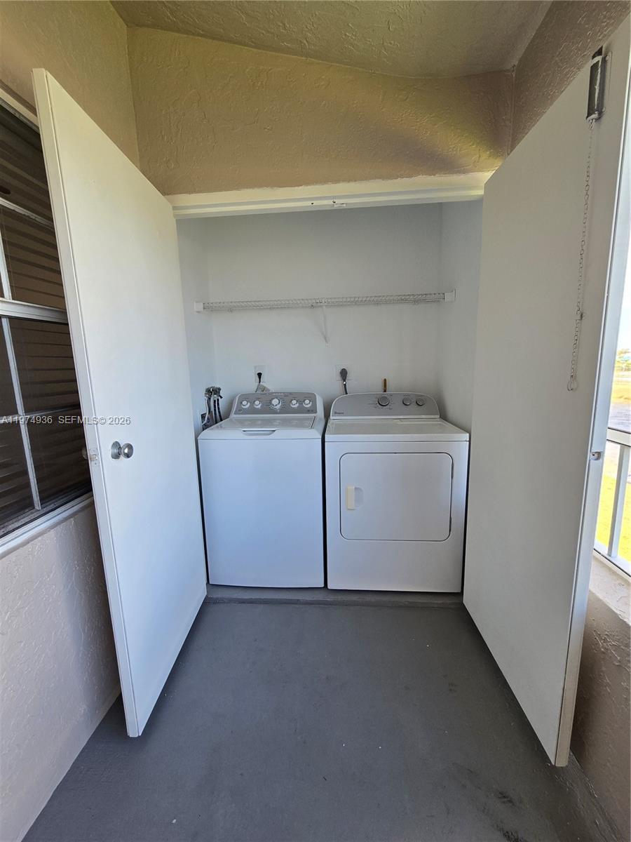 LAKEVIEW CLUB CONDO - Residential Lease