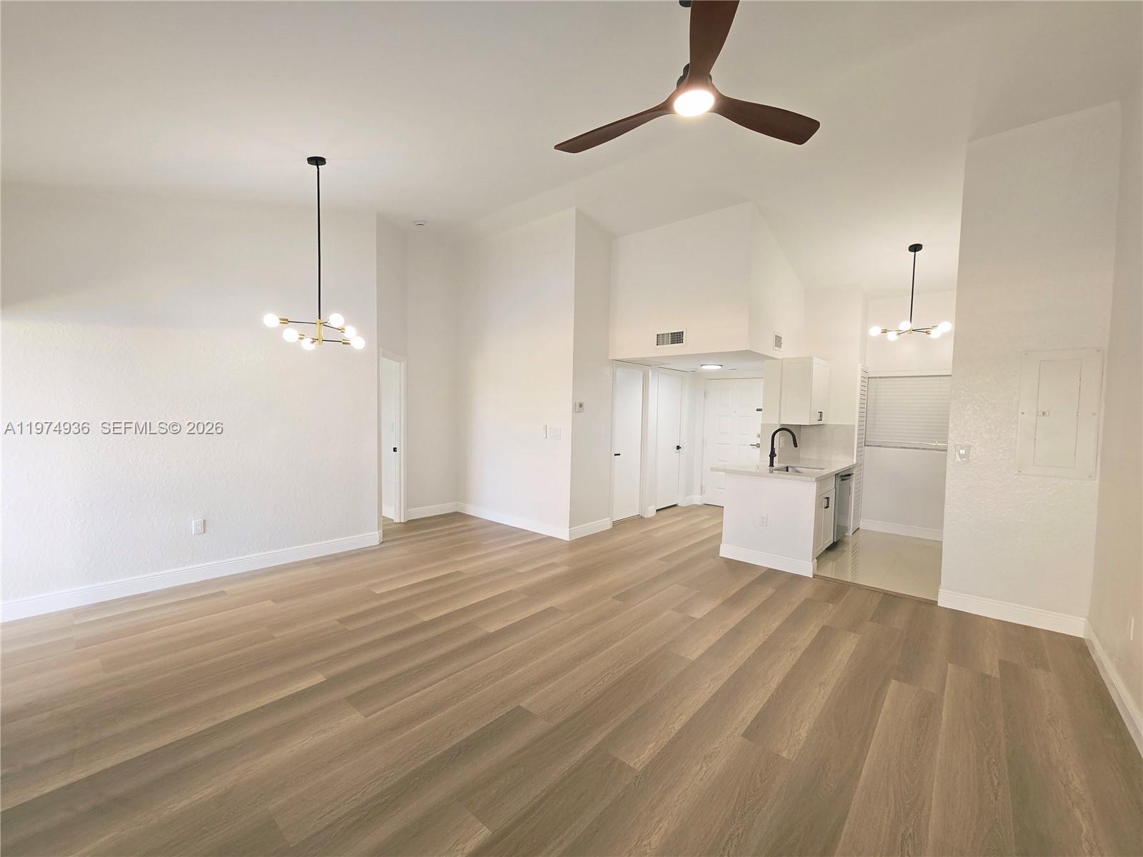 LAKEVIEW CLUB CONDO - Residential Lease