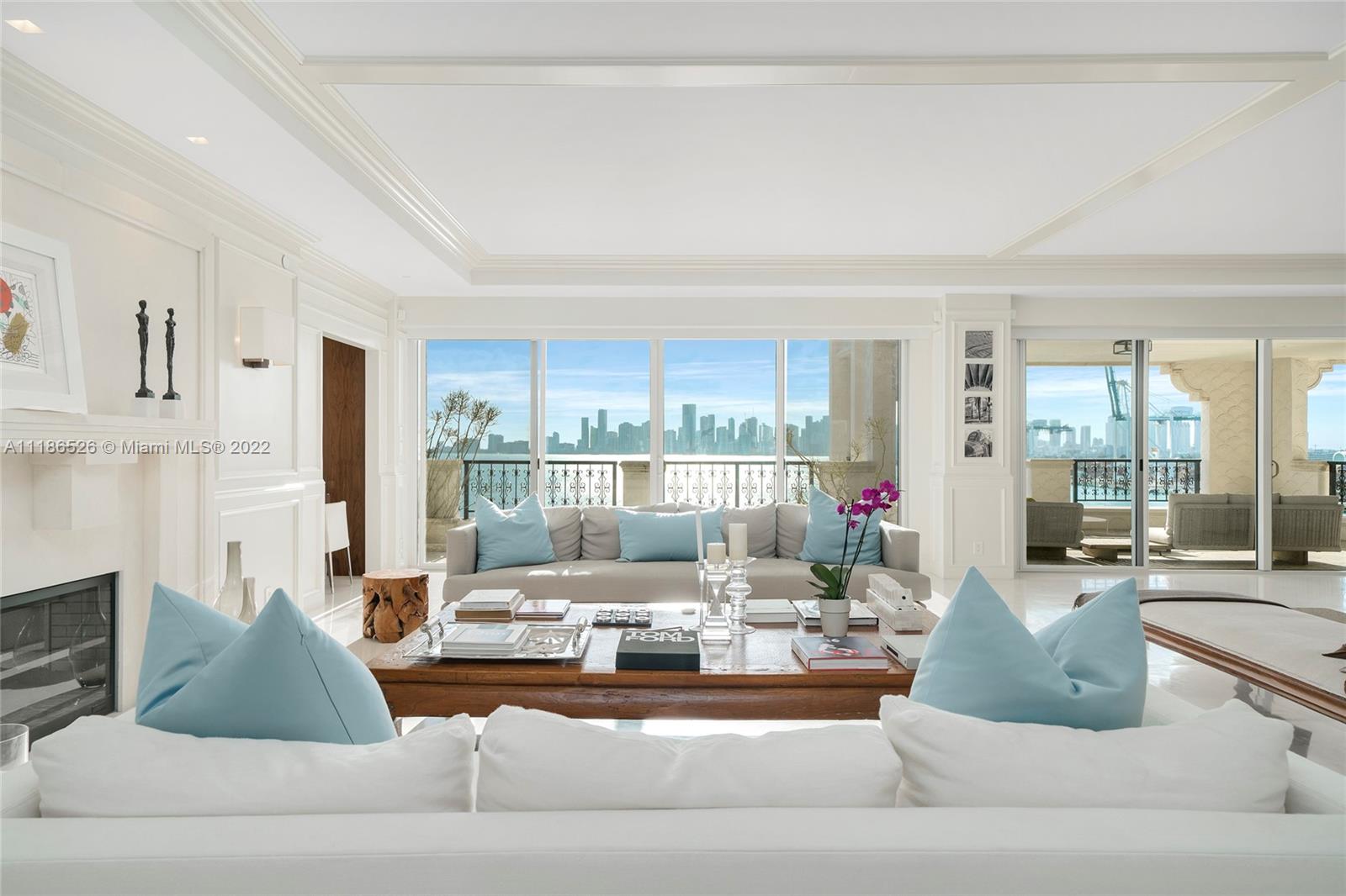 FISHER ISLAND - Residential