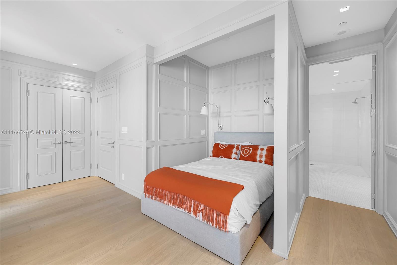 FISHER ISLAND - Residential