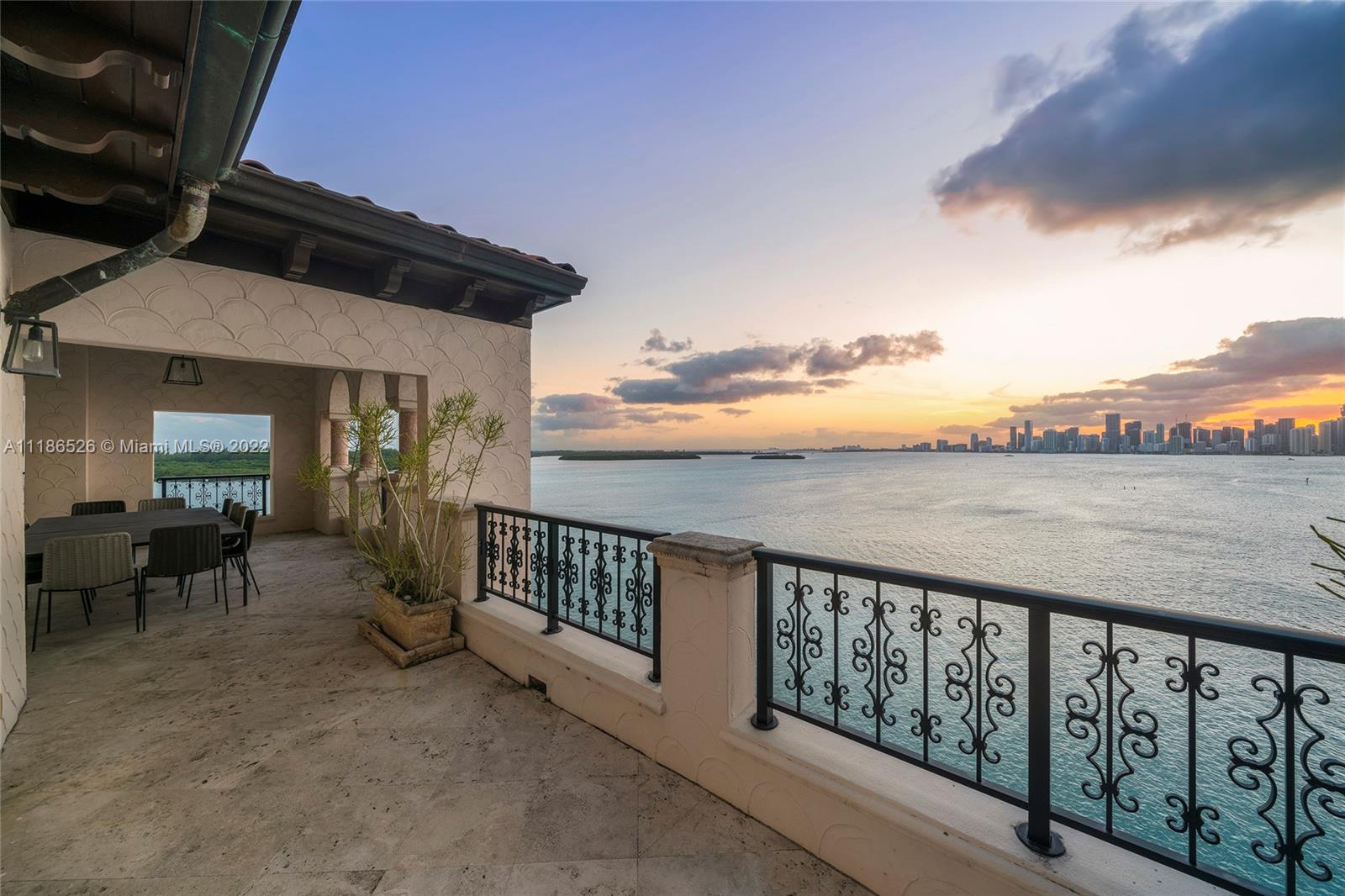FISHER ISLAND - Residential