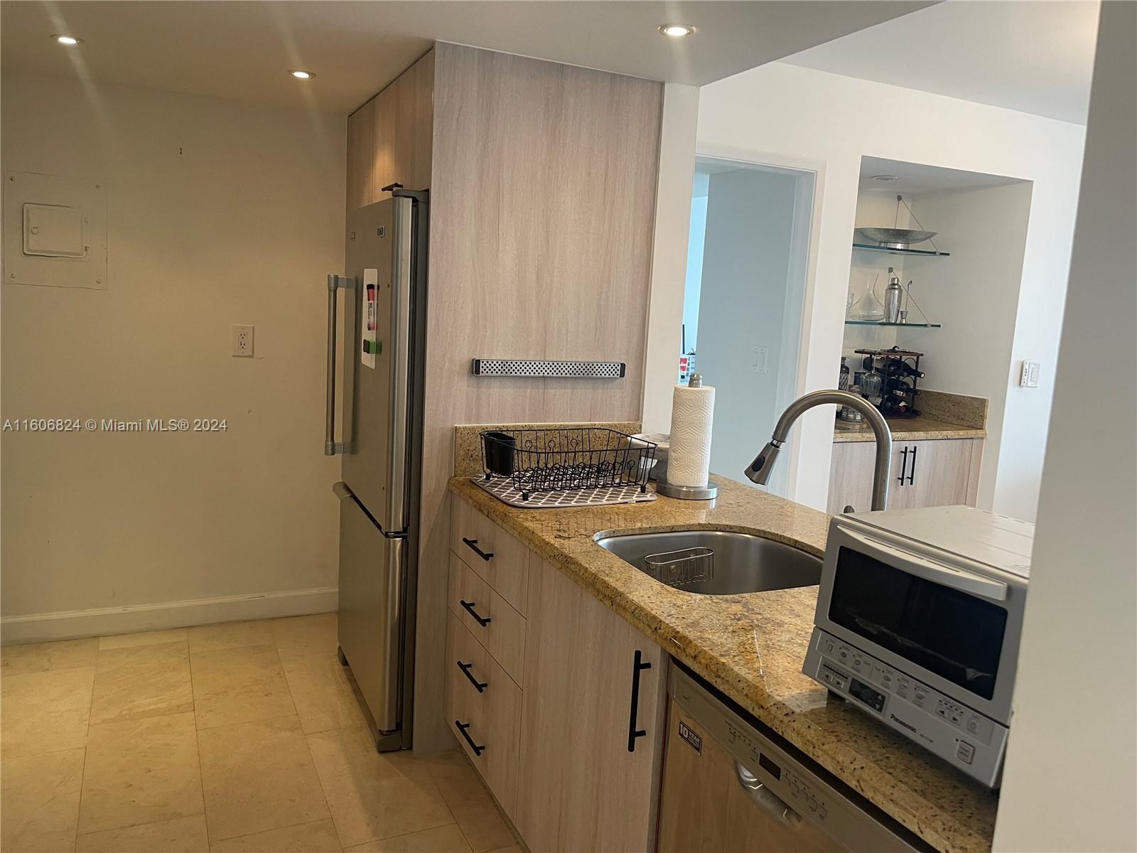 VENETIA CONDO - Residential Lease