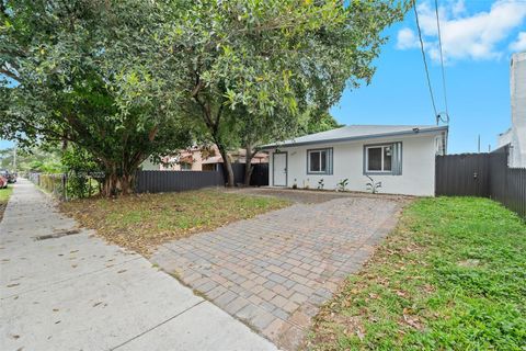 6723 NW 6th Ave Miami FL 33150
