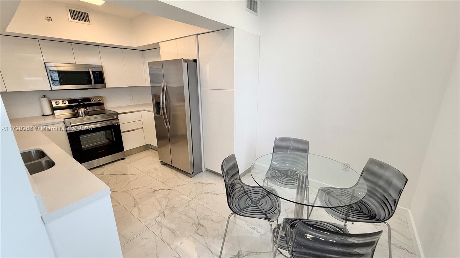 OCEAN POINT BEACH CLUB CO - Residential