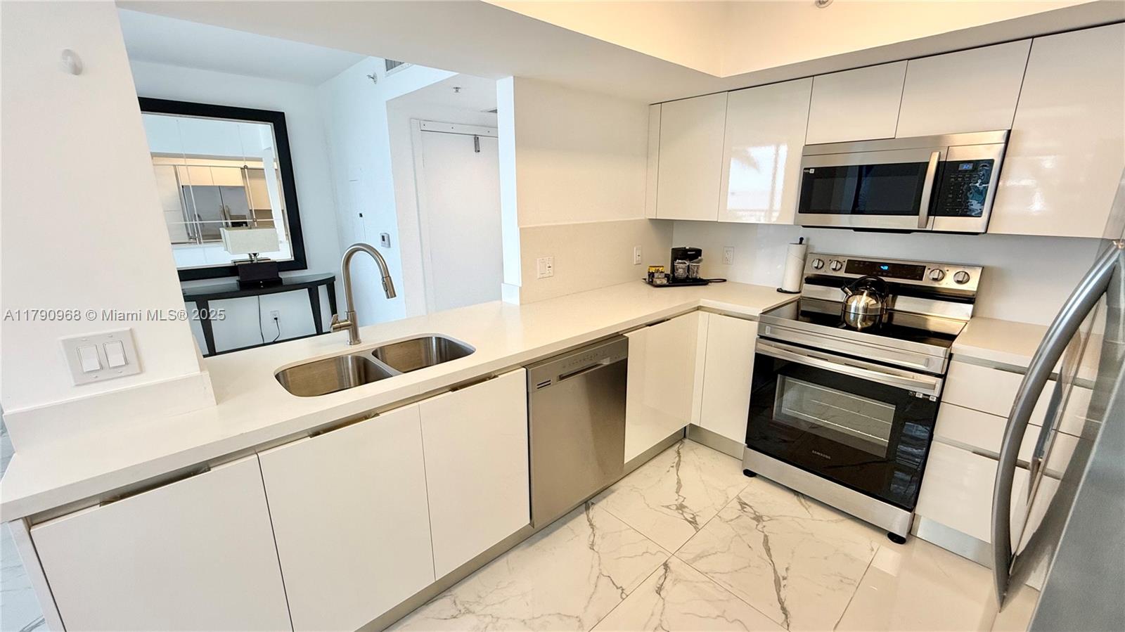 OCEAN POINT BEACH CLUB CO - Residential