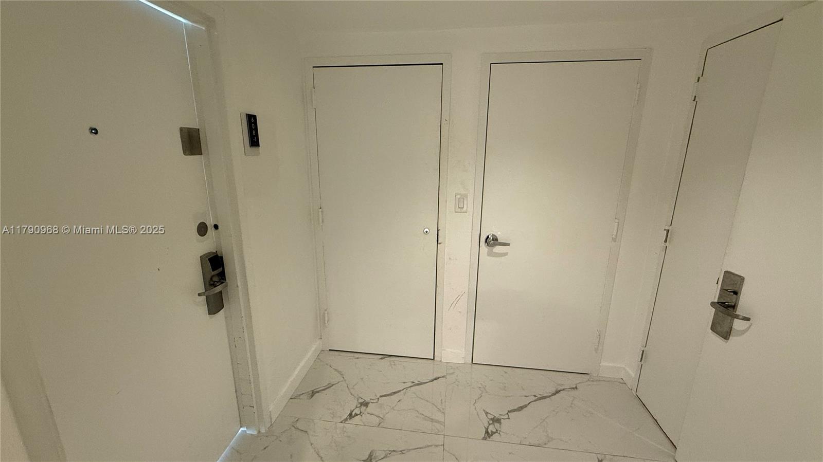 17375 Collins Ave 608
