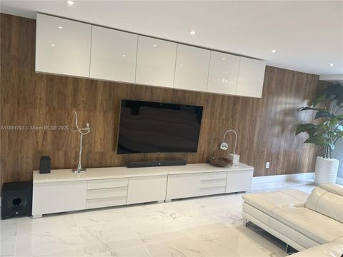 8310 SW 154th Ave 27 Miami FL 33193