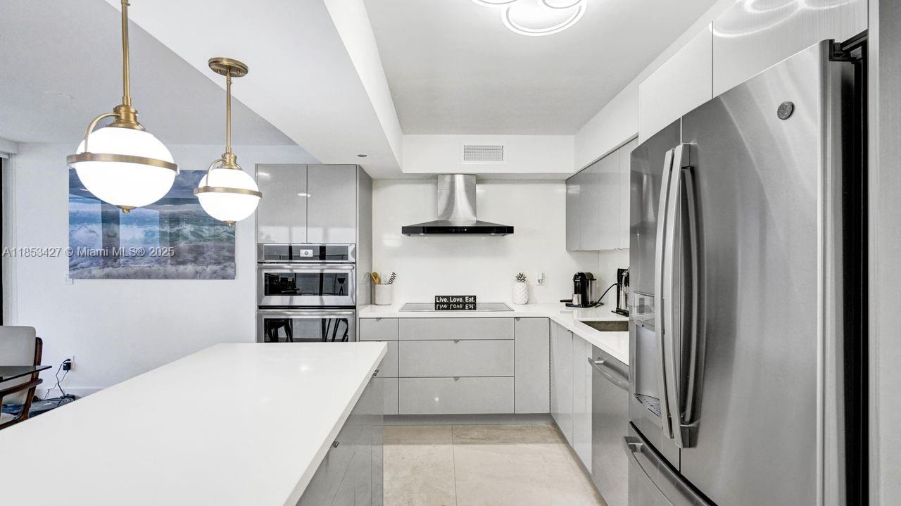 LEXCELLENCE CONDO - Residential