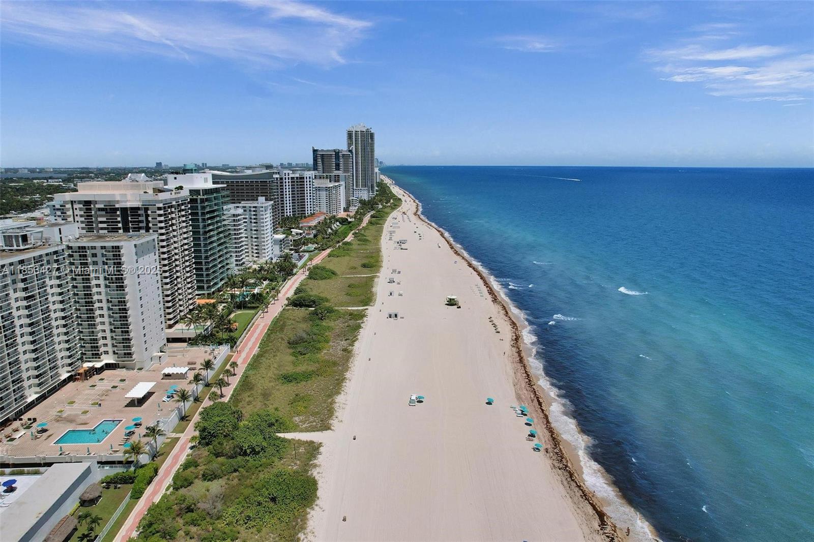 LEXCELLENCE CONDO - Residential