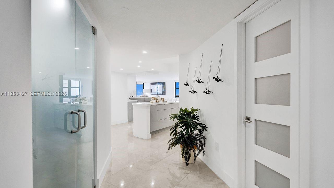 LEXCELLENCE CONDO - Residential