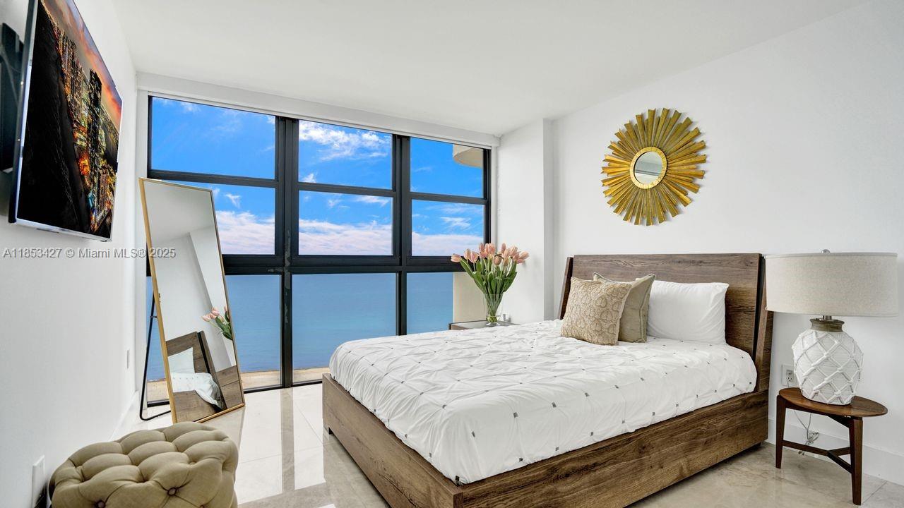 LEXCELLENCE CONDO - Residential