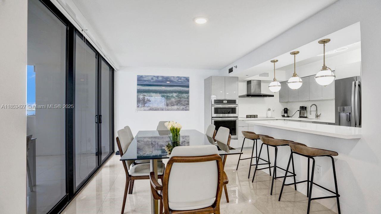 LEXCELLENCE CONDO - Residential