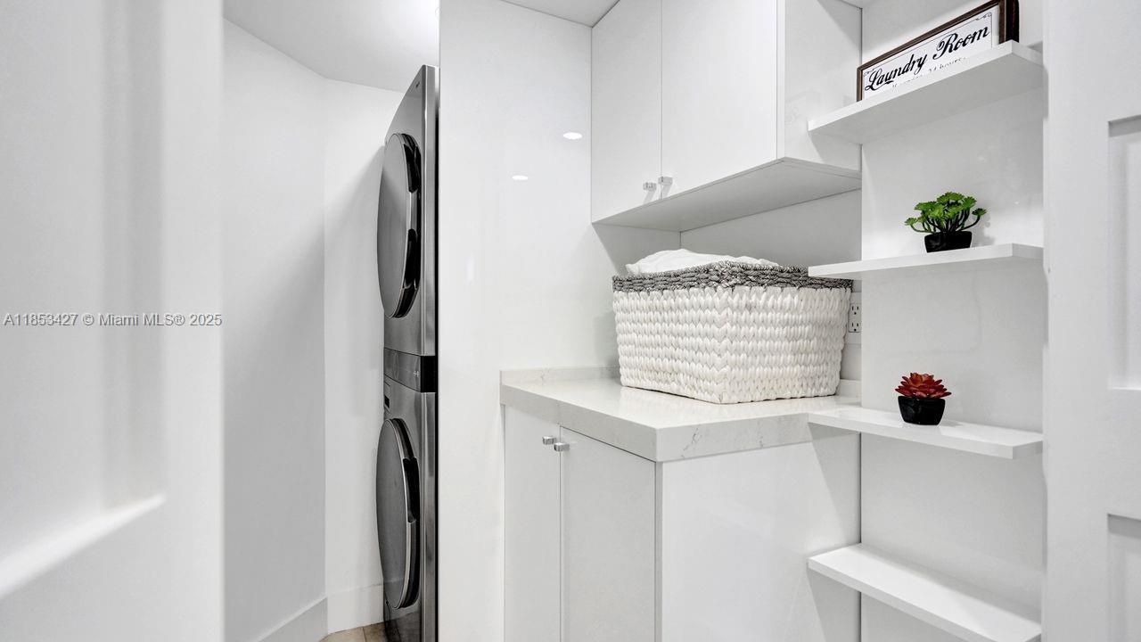 LEXCELLENCE CONDO - Residential