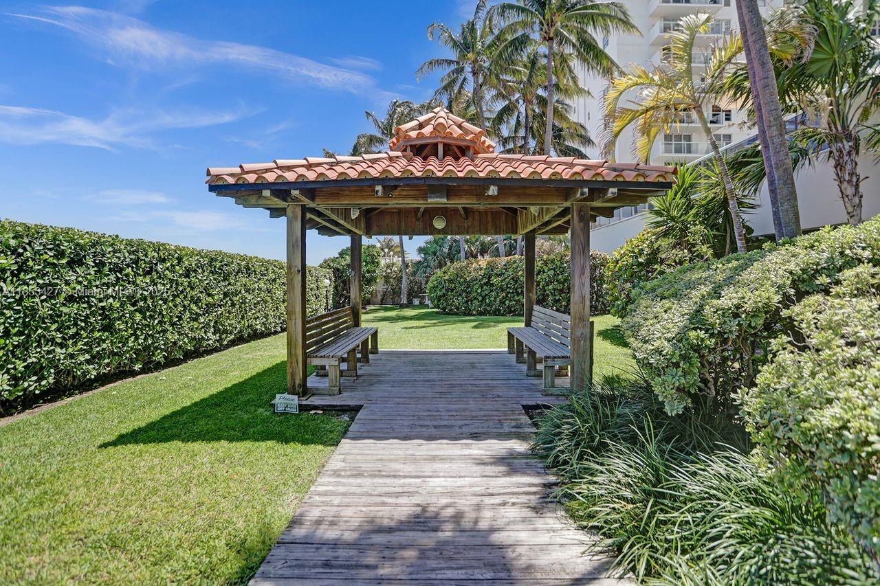 LEXCELLENCE CONDO - Residential