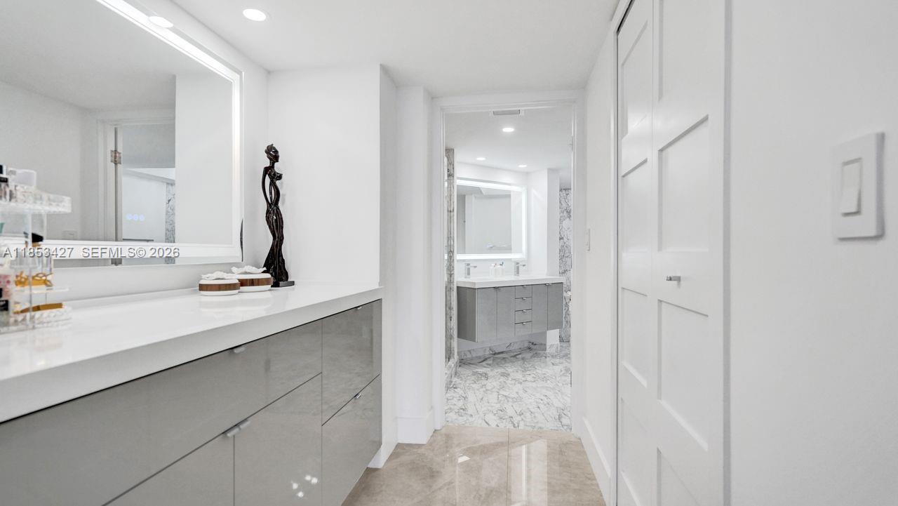 LEXCELLENCE CONDO - Residential