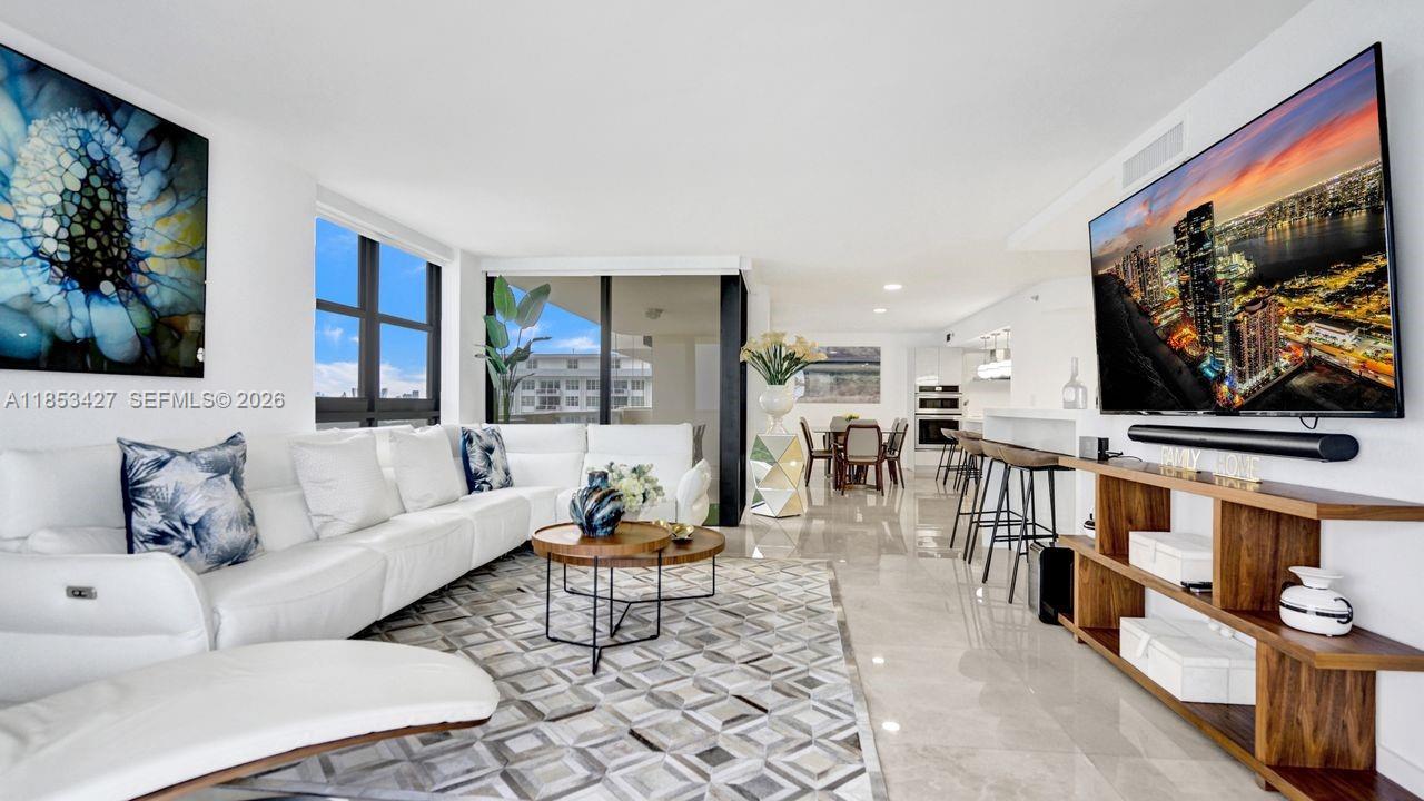LEXCELLENCE CONDO - Residential