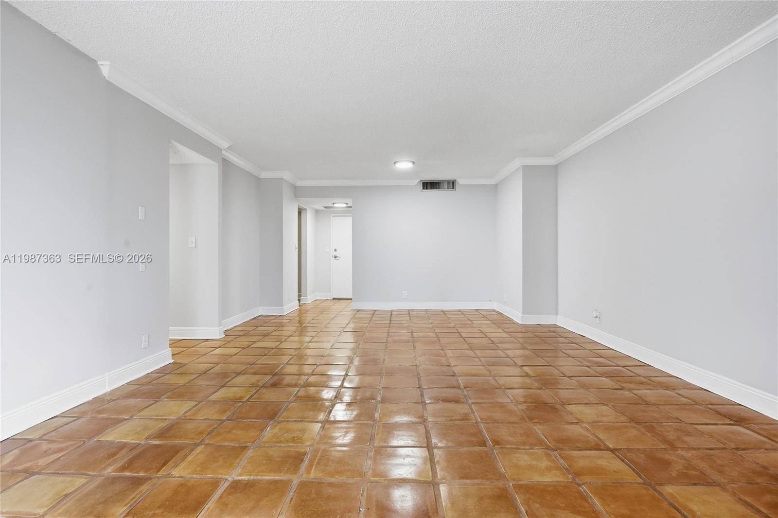 2500 Parkview Dr 415