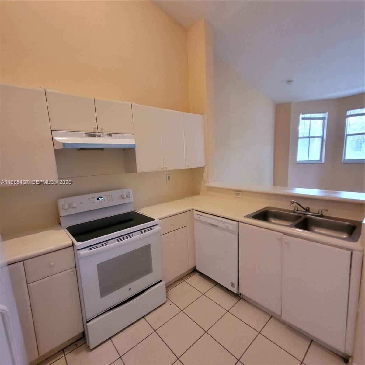 SHOMA CONDO AT KEYS COVE - Residential Lease