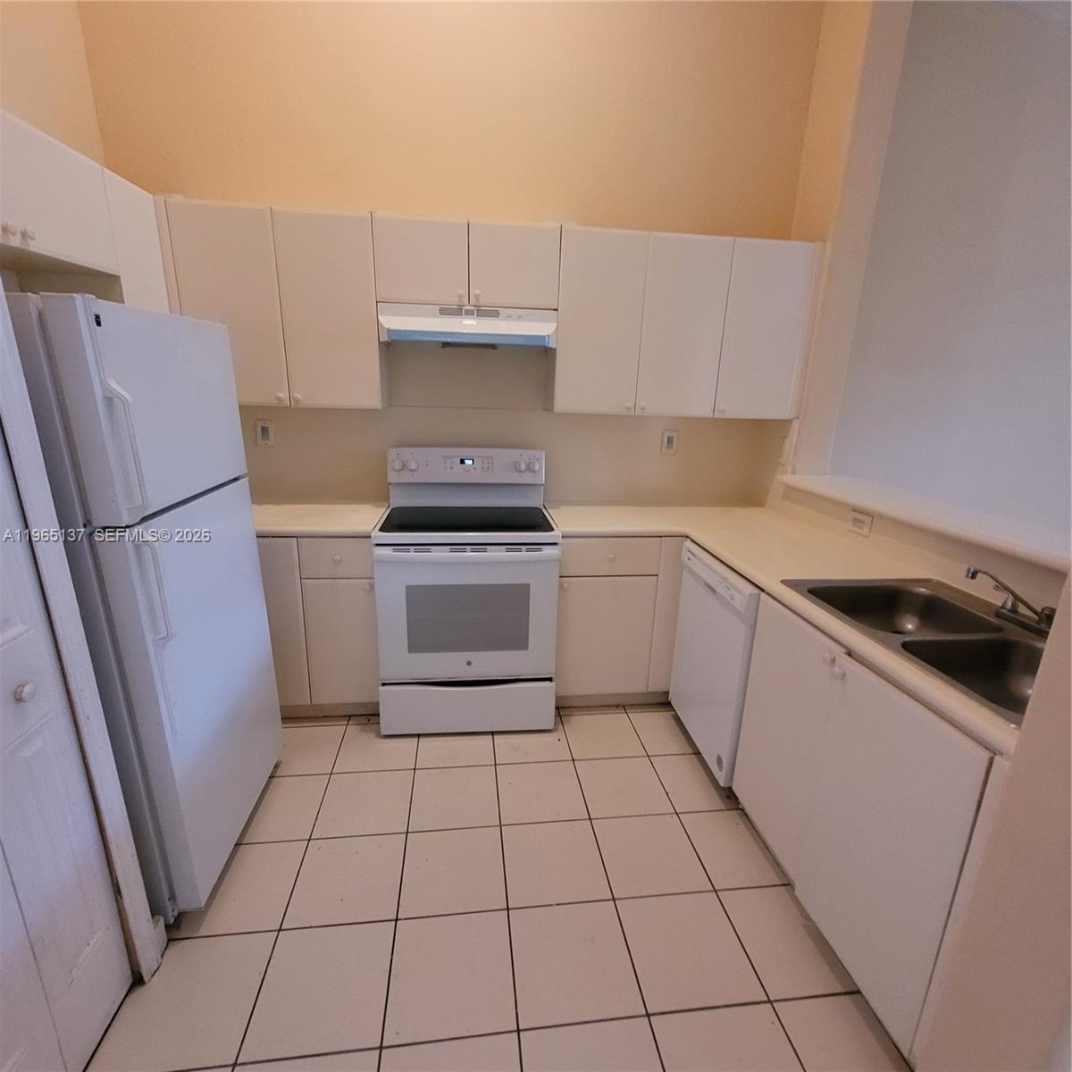 SHOMA CONDO AT KEYS COVE - Residential Lease