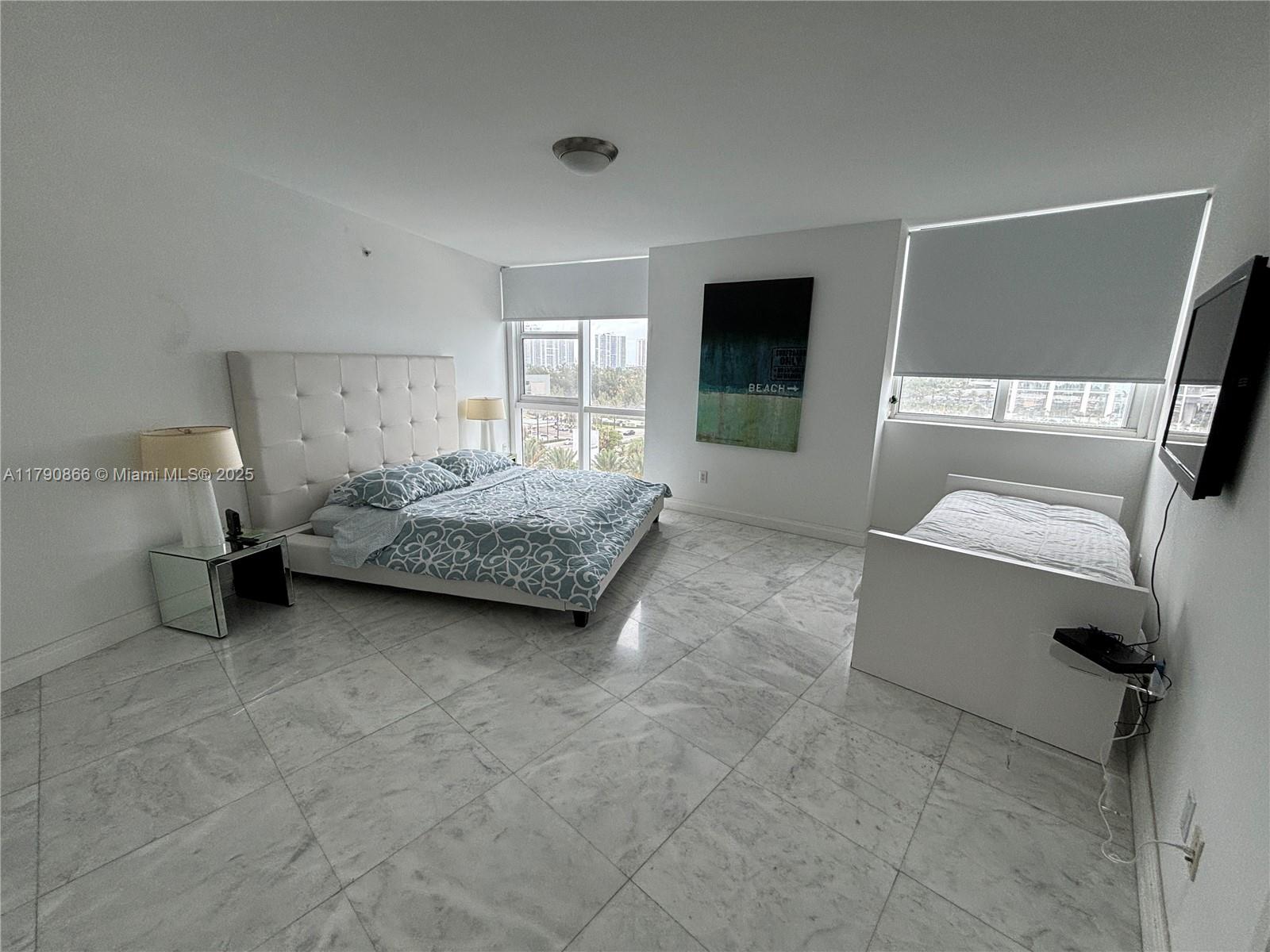 18201 Collins Ave 801