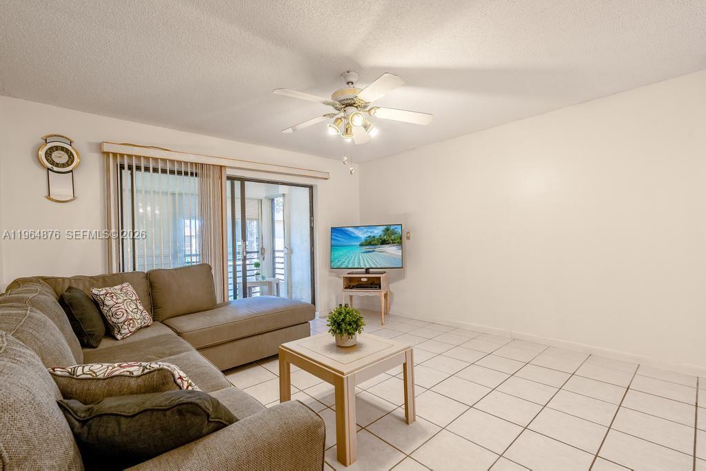 VILLAS AT CARRIAGE HILLS - Residential