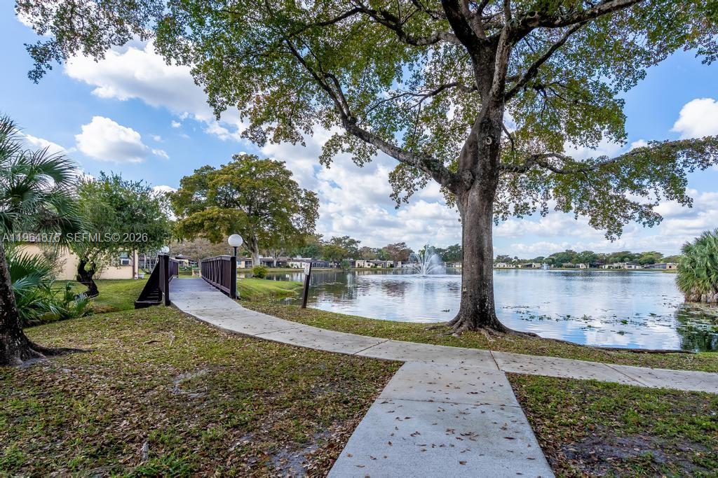 VILLAS AT CARRIAGE HILLS - Residential