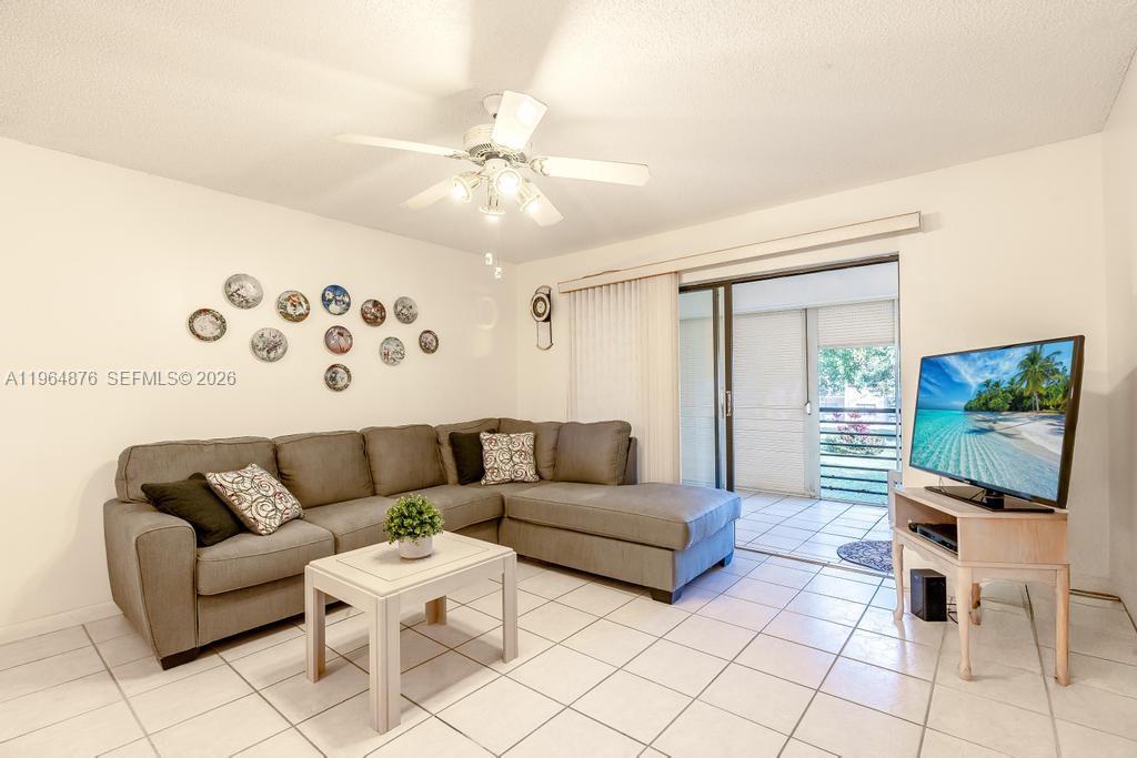 VILLAS AT CARRIAGE HILLS - Residential