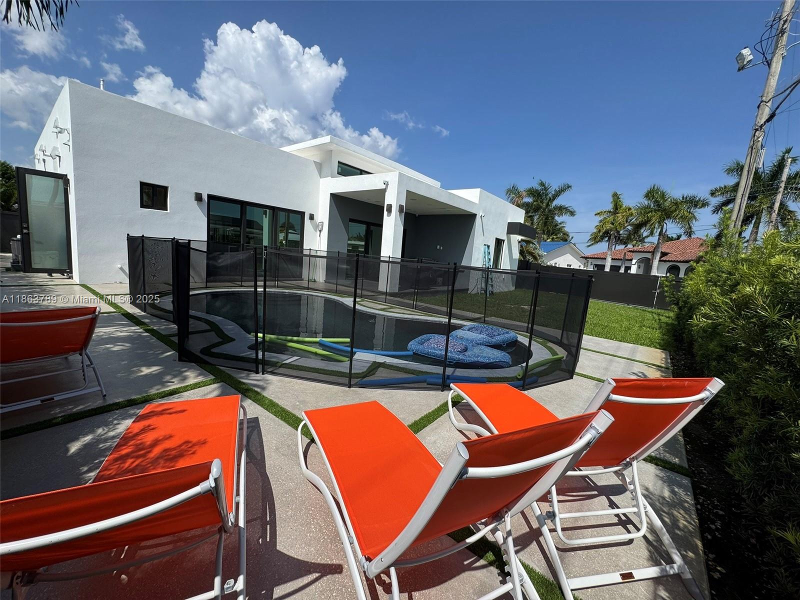 WESTWOOD LAKE 2ND ADDN - Residential