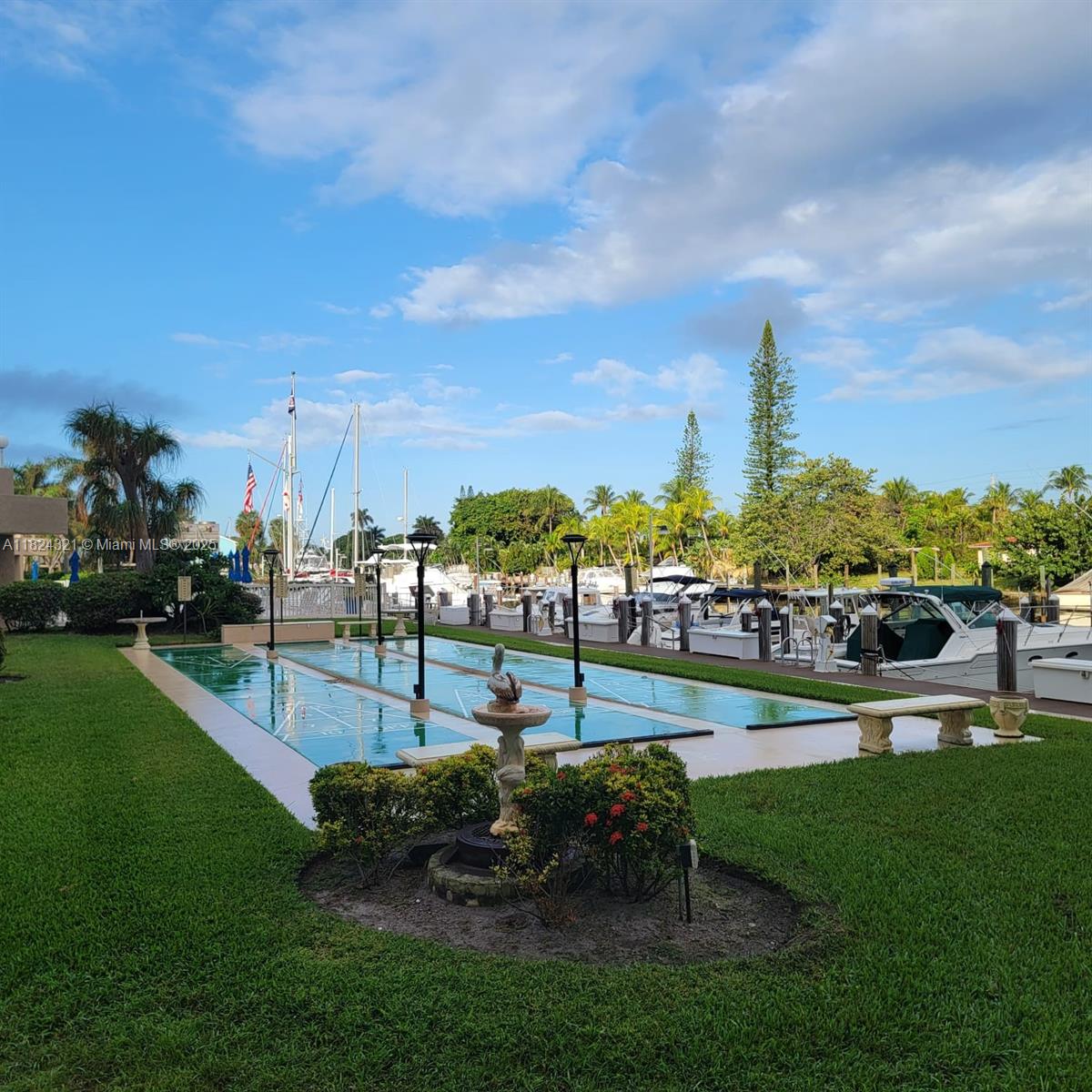 GARDEN-AIRE VILLAGE - Residential