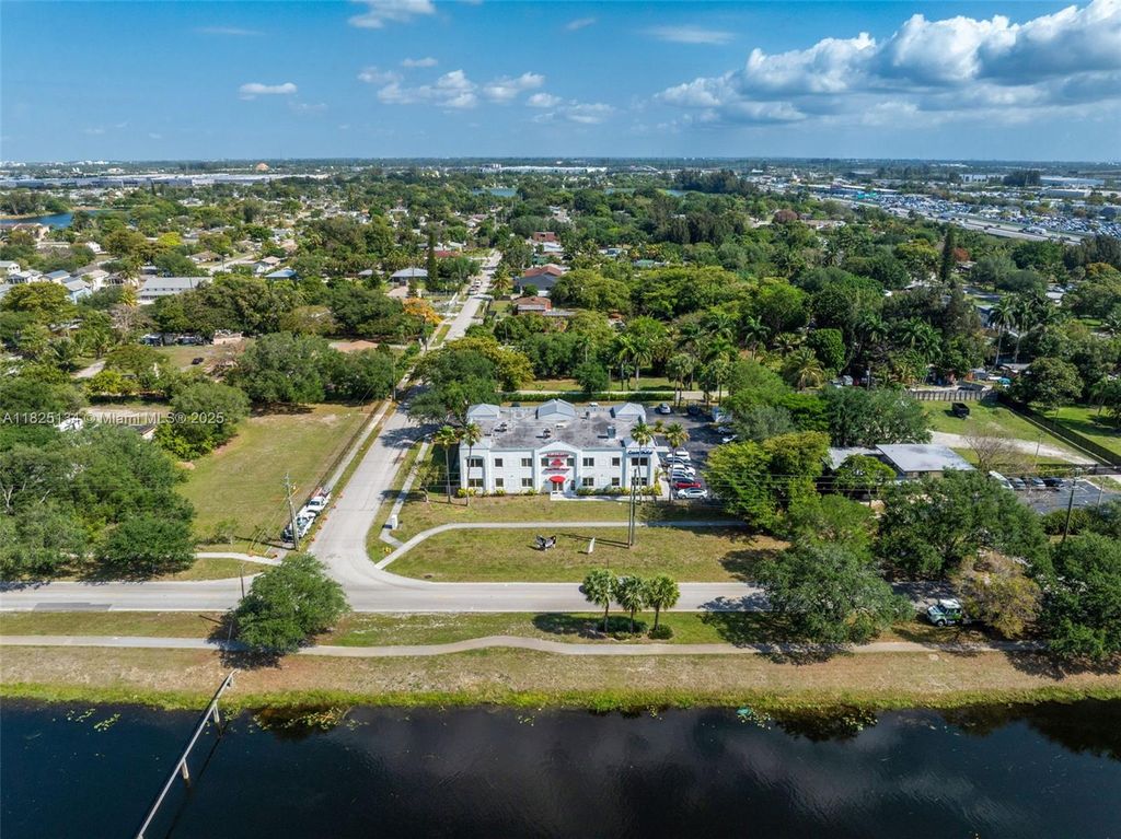 Photo of 5397 Orange Dr #103, Davie, FL 33314 (MLS # A11825134)