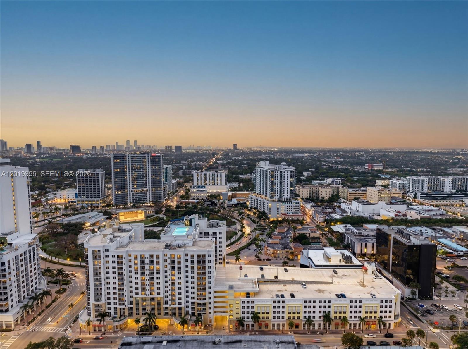 RADIUS CONDO - Residential