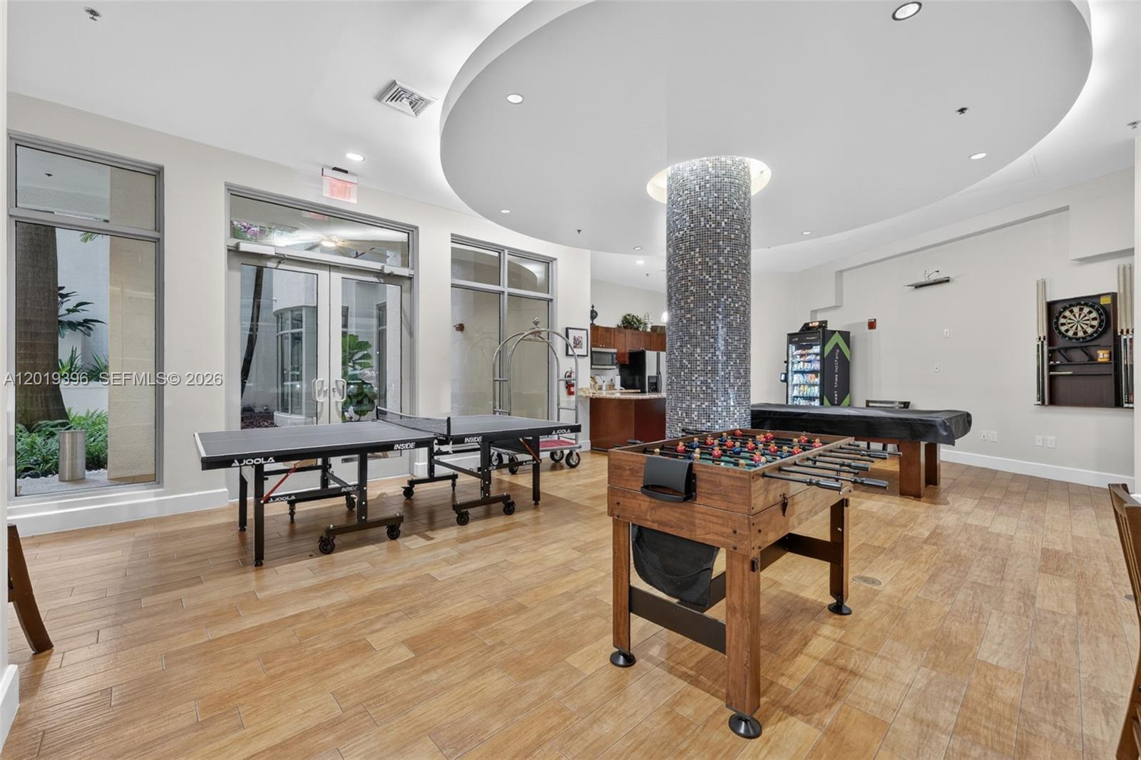 RADIUS CONDO - Residential